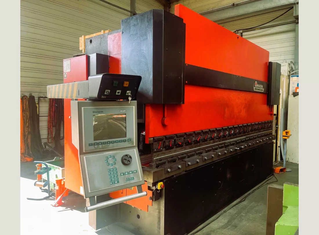 Presse Pieuse AMADA HFB 4000 x 220T 2